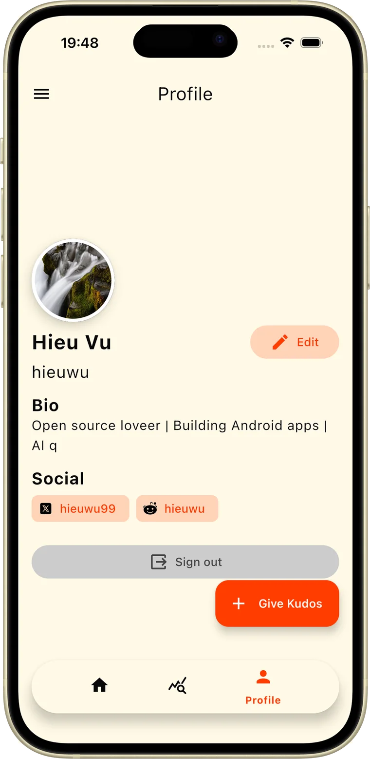 A Kudos Snap profile showing avatar, display name, bio and linked social accounts.